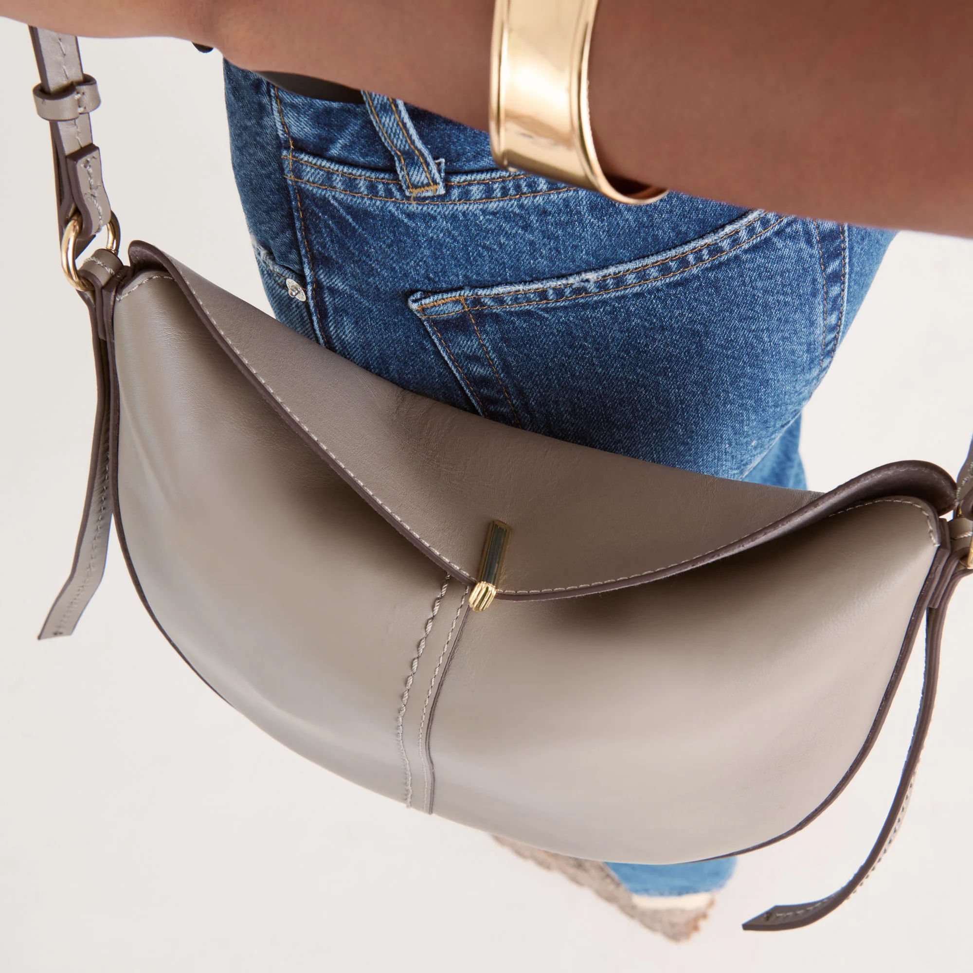 BURANO CROSSBODY GREY LEATHER 14 BURANO CROSSBODY GREY LEATHER