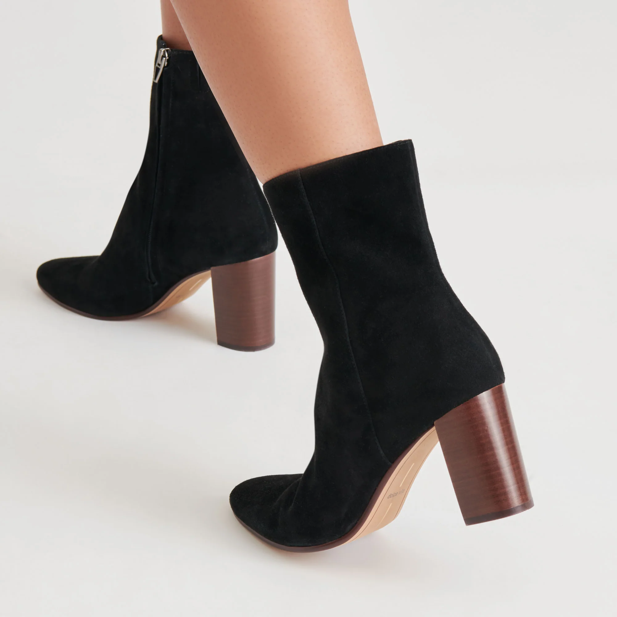 SUZY BOOTIES ONYX SUEDE 18 SUZY BOOTIES ONYX SUEDE