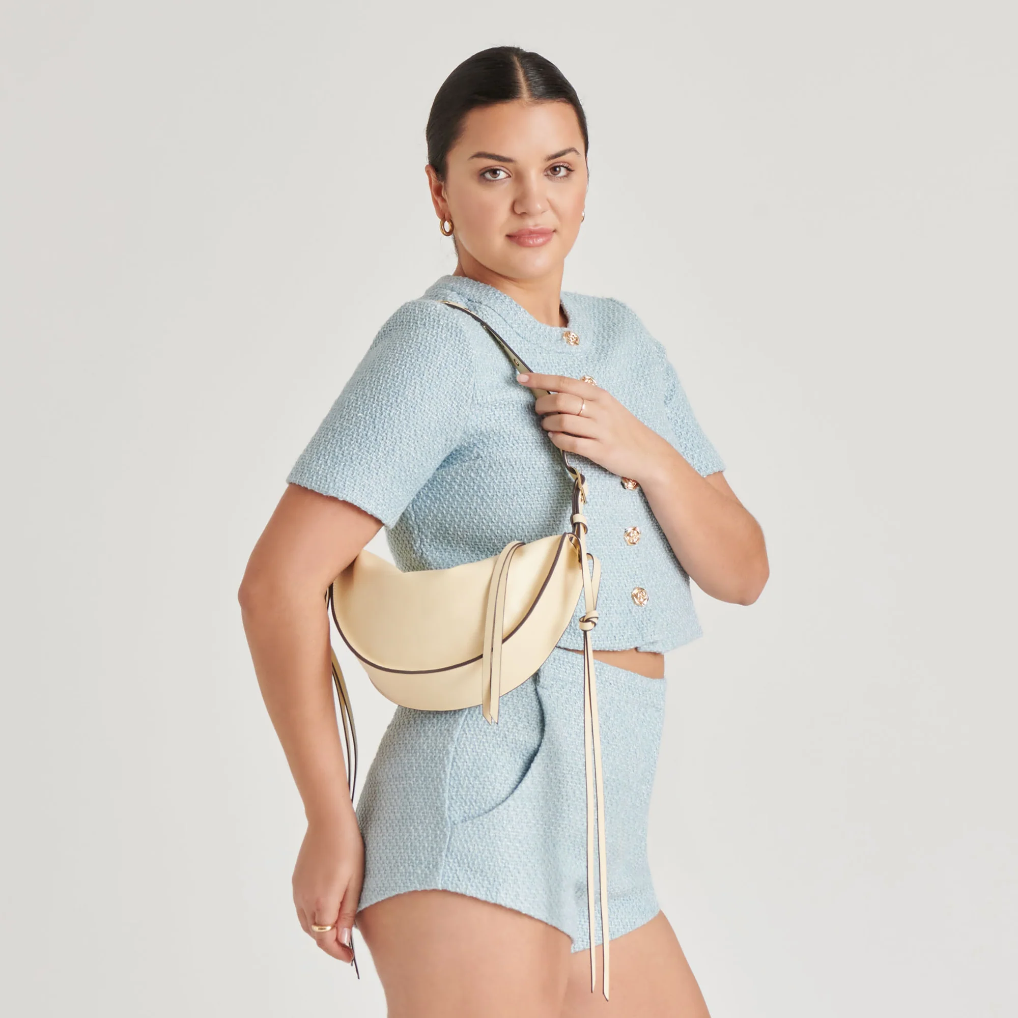 VERONA SHOULDER BAG BUTTER LEATHER 12 VERONA SHOULDER BAG BUTTER LEATHER