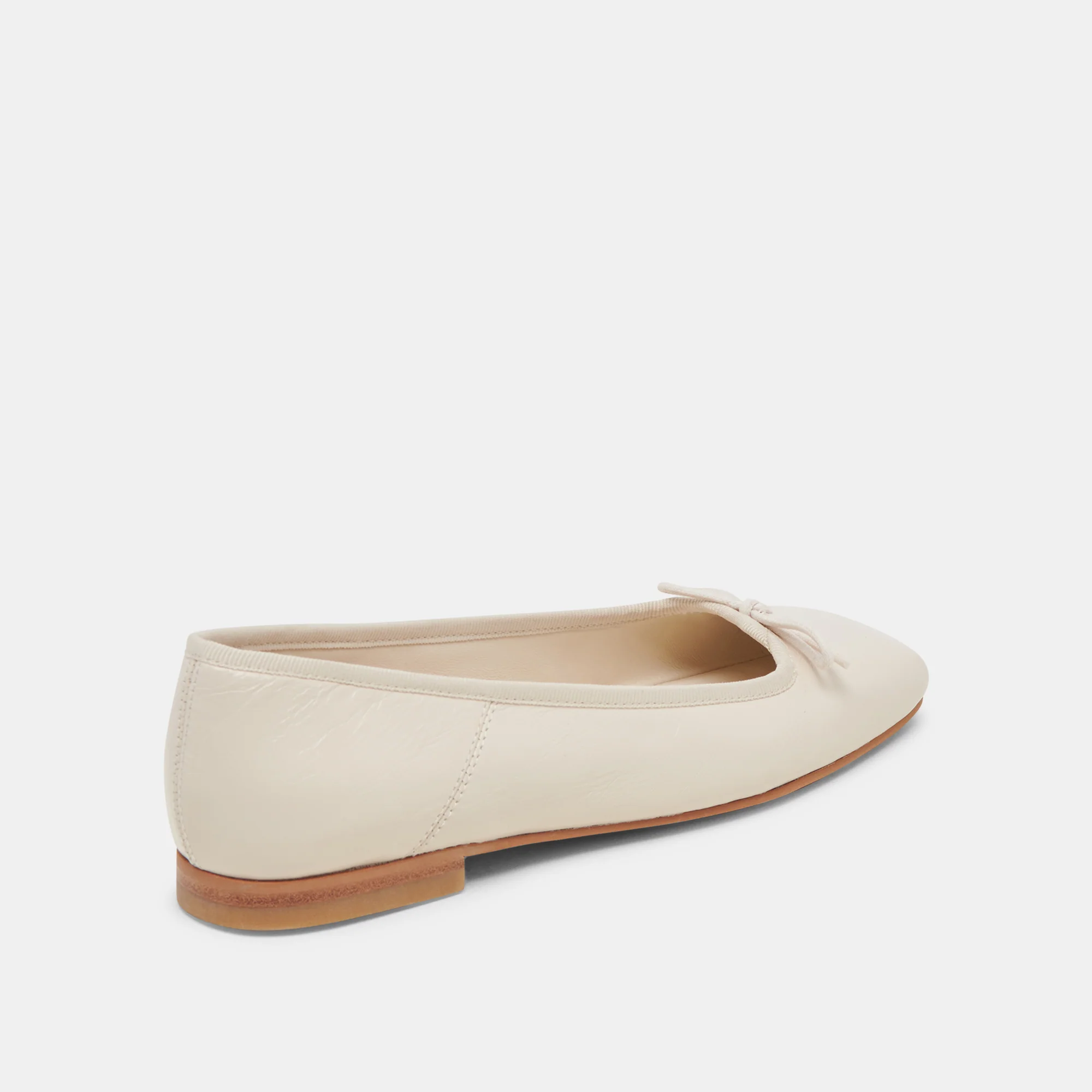 ANISA BALLET FLATS CREME CRINKLE PATENT 17 ANISA BALLET FLATS CREME CRINKLE PATENT