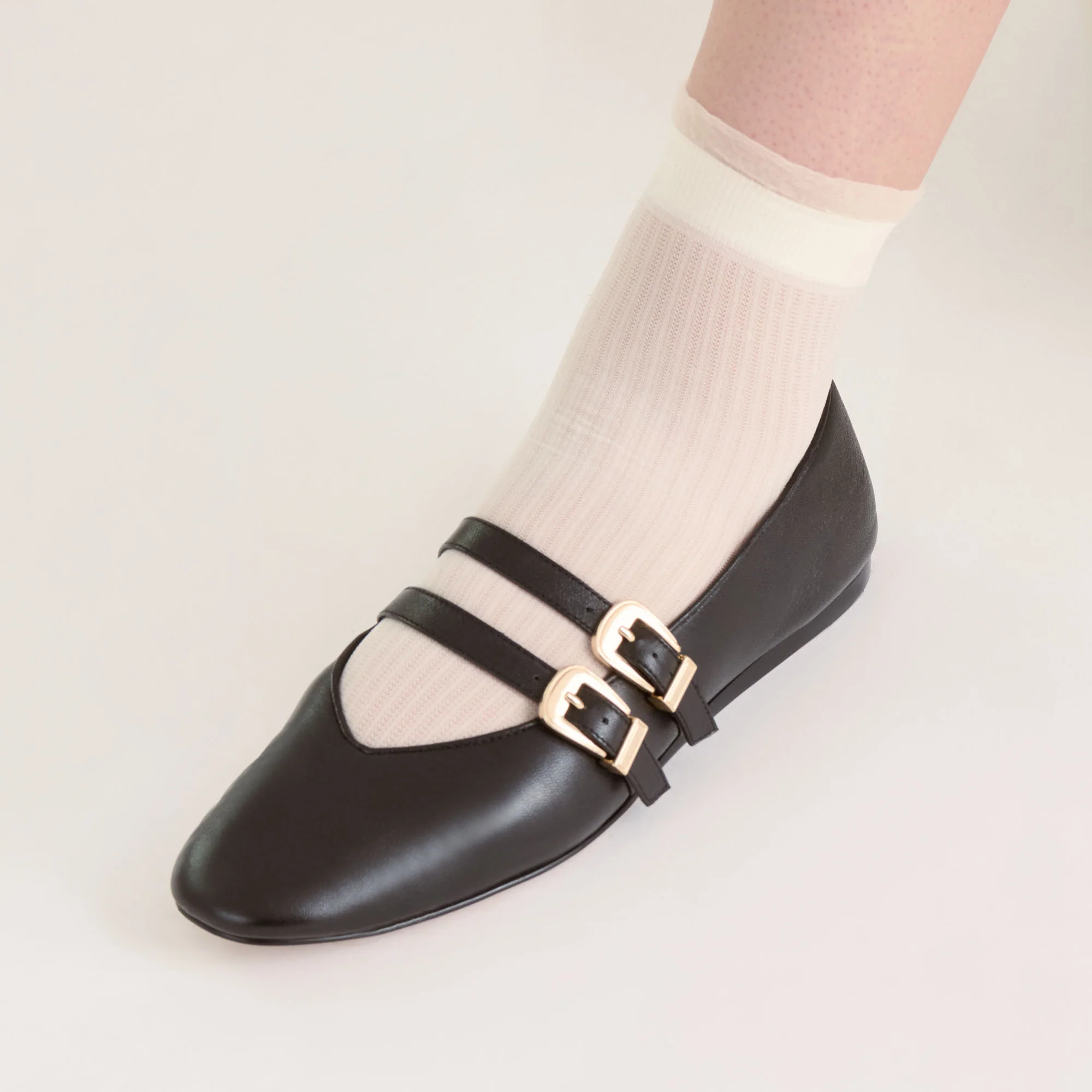 SHEER RUFFLE SOCKS IVORY 8 SHEER RUFFLE SOCKS IVORY