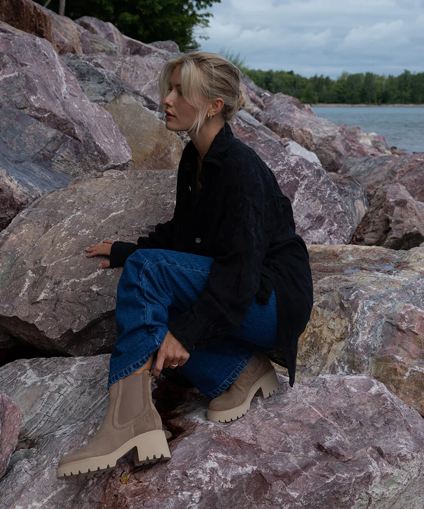 HAWK H20 WIDE BOOTIES MUSHROOM SUEDE 19 HAWK H20 WIDE BOOTIES MUSHROOM SUEDE